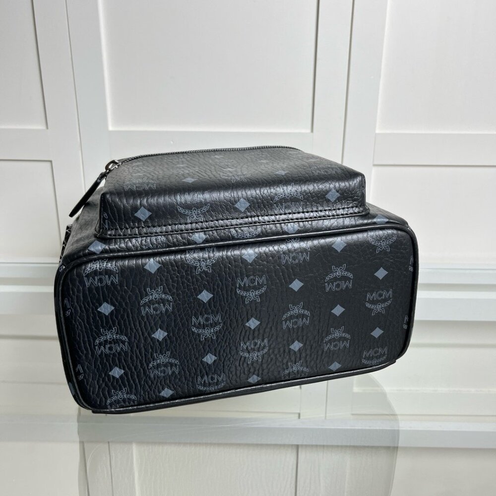 MCM Blcak Backpacks bags size 21*27*10cm - Picture 7 of 9